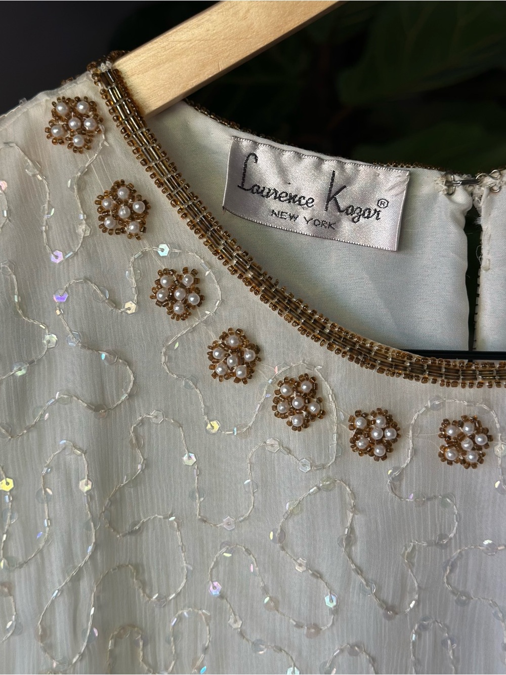 Laurence Kazar New York vintage gold flower beaded scalloped short sleeve top 2X